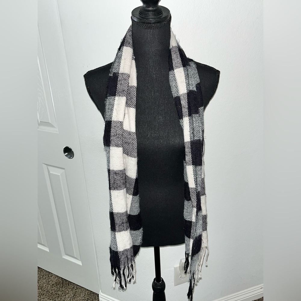 Black & White Buffalo Check Fringe Scarf | Cozy Winter Wrap | Classic Plaid - Picture 2 of 3